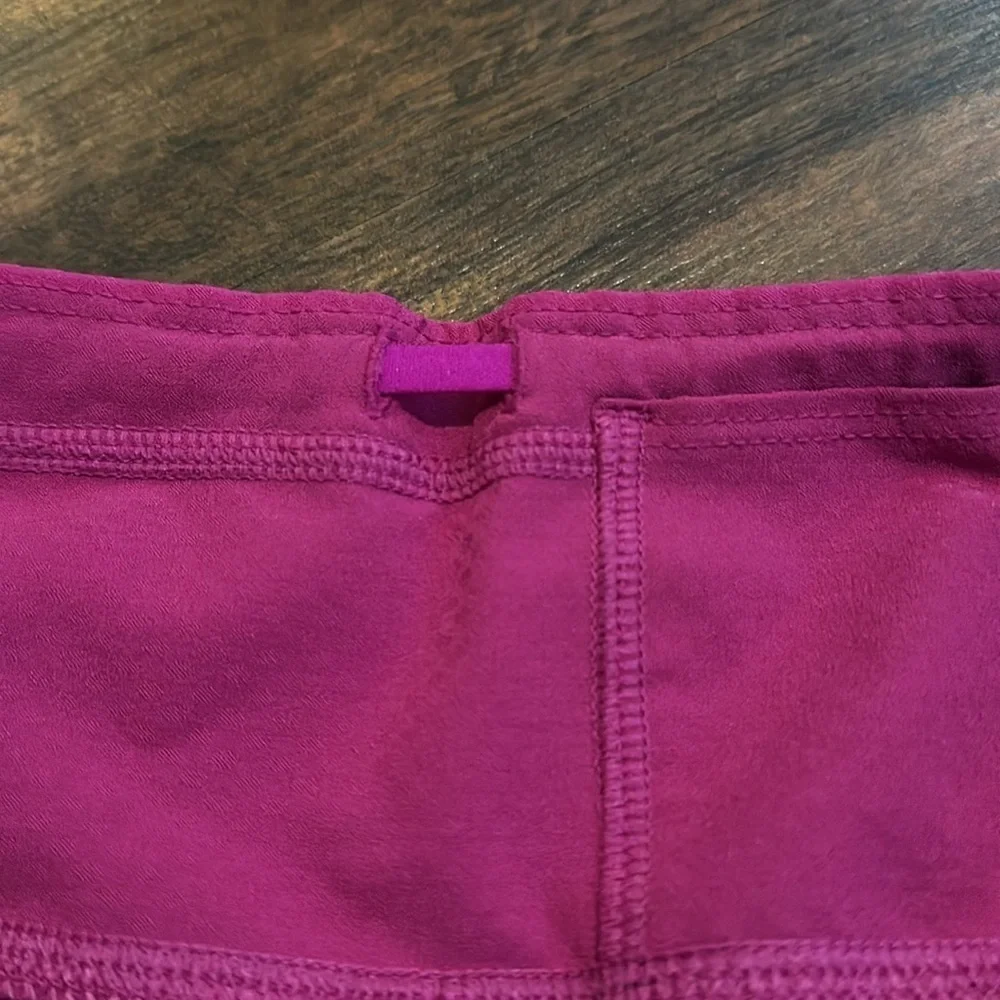 Athleta Dobby Action Crop Electric Fuchsia Pink Mesh Capri Cropped Legging Small - Picture 10 of 14